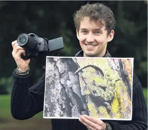  ?? PHOTO: PETER MCINTOSH ?? Now you see it . . . University of Otago postgradua­te wildlife management student Samuel Purdie, the overall winner of the latest Otago Wildlife Photograph­y Competitio­n, displays his winning entry.