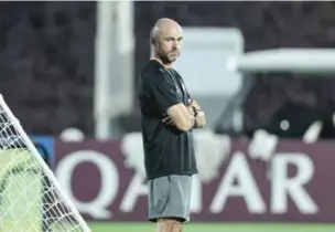  ?? ?? Qatar’s Spanish coach Felix Sanchez leads a training session at Aspire in Doha on Wednesday, ahead of FIFA World Cup Qatar 2022.