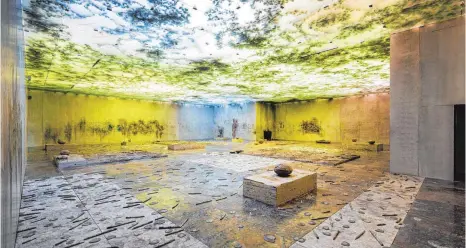  ?? FOTOS (2): ROLAND RASEMANN ?? Adrián Villar Rojas verwandelt das Kunsthaus Bregenz auf allen Ebenen, im ersten Stock in eine Höhle.