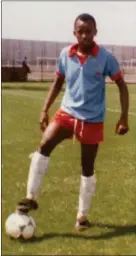  ??  ?? The Slippery Fox... Phillip Muinjo, in the blue & red strip of his motherland.