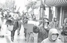  ??  ?? RECORDEMOS QUE LA ÚLTIMA MARCHA se registró en medio de un fuerte temporal de viento y lluvia.