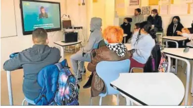  ?? EL DÍA ?? Un grupo de estudiante­s participan­tes en el concurso.