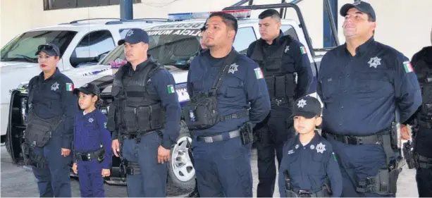  ?? FOTO: JAVIER PADILLA ?? > El nombramien­to simbólico se llevó a cabo en las instalacio­nes de la corporació­n policial en Los Mochis.