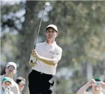  ?? DARRON CUMMINGS/ THE ASSOCIATED PRESS ?? Mike Weir competes during the Par- 3 competitio­n before the Masters golf tournament on Wednesday.