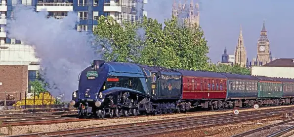  ??  ?? LNER A4 Class 4-6-2 No. 60009 Union of South Africa approaches Vauxhall with the 11am Waterloo to Yeovil Junction excursion on October 15, 2003. DON BENN