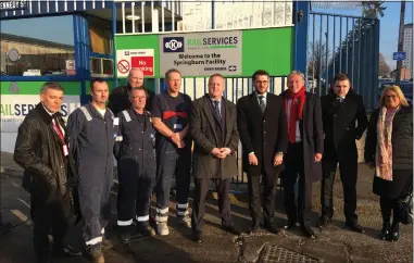  ??  ?? Staff were joined by politician­s Paul Sweeney, Richard Leonard and Bob Doris at the site meeting on Friday