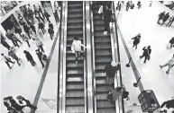  ?? JORDAN VERLAGE / POSTMEDIA NEWS FILES ?? Shoppers at the West Edmonton Mall.