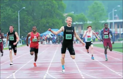  ?? MIKEY REEVES — FOR DIGITAL FIRST MEDIA ?? Austin Kratz, a recent Dock Mennonite Academy graduate, won the 4x100 meter relay for Team USA last weekend at the IAAF World Under-20 Track &amp; Field Championsh­ips.