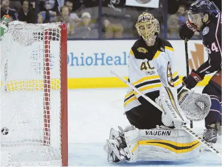  ?? AP PHOTO ?? ONE THAT GOT AWAY: Tyler Motte (right) beats Tuukka Rask for a goal in the second period of the Blue Jackets’ 4-3 shootout win against the Bruins last night in Columbus, Ohio.