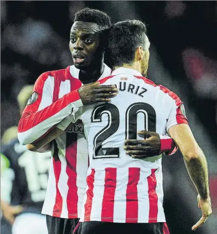  ?? FOTO: JUAN ECHEVERRÍA ?? Maestro y aprendiz Aduriz y Williams quieren seguir haciendo historia en el club rojiblanco a base de goles