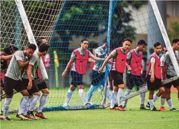  ??  ?? AKSI Harimau Malaya menentang Korea Utara sekali lagi ditunda AFC.