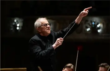  ?? Pittsburgh Symphony Orchestra photos ?? Osmo Vanska conducts the Pittsburgh Symphony Orchestra on Friday in Heinz Hall.