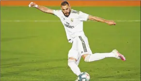  ??  ?? Karim Benzema wordt waarschijn­lijk alsnog berecht voor het afpersen van zijn landgenoot Mathieu Valbuena. (Foto: AD)