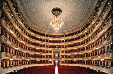  ?? Foto: akg-images ?? Ein Heiligtum für Opernliebh­aber: der Zuschauerr­aum der Mailänder Scala.