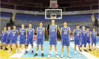  ?? ANDREW TEH ?? KAI SOTTO (center) will be the tallest player to play for the national youth team since EJ Feihl in the late 1980s.