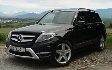  ?? JOHN LEBLANC FOR THE TORONTO STAR ?? Mercedes-Benz waited six years before jumping into the burgeoning crossover segment with its five-passenger GLK-Class.
