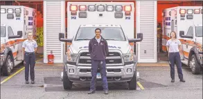  ?? Hearst Connecticu­t Media file photo ?? Darien teen EMT volunteers stand ready for a call.