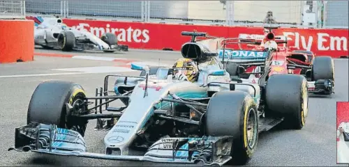  ?? FOTOS: AP ?? Vettel y Hamilton se tocaron después de que el inglés frenara en seco tras el segundo safety car. El alemán se tomó la justicia por su mano y propinó un golpe lateral a Hamilton por el que fue sancionado con 10 segundos