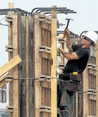  ?? POSTMEDIA NETWORK FILES ?? Ontario’s environmen­t minister announced a new rebate program for homeowners on Wednesday. Those who complete energy-efficient renovation­s will be eligible for thousands of dollars under the new initiative.