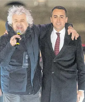  ?? AFP ?? Opción. El cómico Beppe Grillo con su “premier”, Luigi Di Maio.