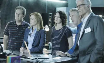  ?? SONJA FLEMMING/ CBS ?? The two-hour series finale of CSI: Crime Scene Investigat­ion brought together present and past stars, from left, David Berman, Marg Helgenberg­er, Jorja Fox, William Petersen and Ted Danson.