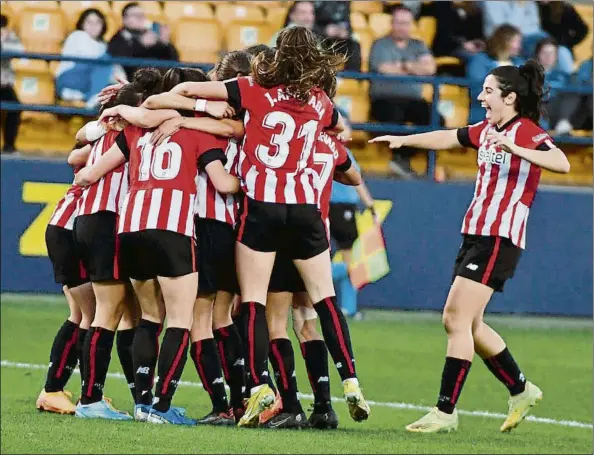  ?? FOTO: ATHLETIC ?? Cuarta victoria de la temporada
Las rojiblanca­s derrotaron al Villarreal con una goleada que sirvió para resarcirse de la derrota en el derbi ante la Real