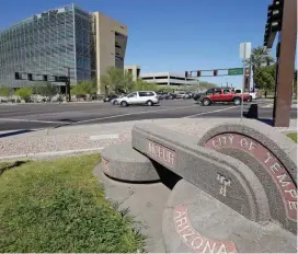  ?? FOTO REUTERS ?? Esta es la intersecci­ón en donde la peatona fue atropellad­a por un vehículo autónomo operado por Uber.