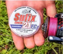  ??  ?? When micro jigging it is essential to use a braided mainline with a fluorocarb­on leader