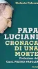  ??  ?? Bellunese Papa Giovanni Paolo I e, sopra, la copertina del libro di Tiziana Falasca