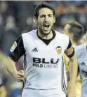  ??  ?? Dani Parejo, en su día capitán del Valencia, ahora líder del Villarreal.