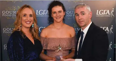  ??  ?? Emma Keaveny receiving her rising star awards from the O’Connor Cup weekend recently. Emma plays for St Pat’s and Sligo ladies.