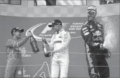  ??  ?? Valtteri Bottas is dolblij. (Foto:Telegraaf)