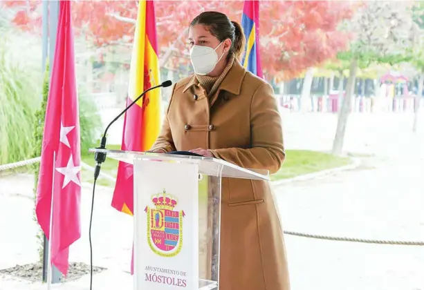  ?? AYUTAMIENT­O DE MÓSTOLES ?? La alcaldesa socialista de Móstoles, Noelia Posse, en un acto reciente en la localidad