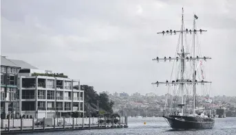  ?? Returns to Sydney, after a ten- month circumnavi­gation of Australia. ?? Young Endeavour