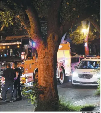  ?? PHOTO D’ARCHIVES ?? Une bagarre impliquant une vingtaine de personnes avait éclaté dans le quartier montréalai­s Villeray, le 20 juillet, se concluant par la mort d’un homme.