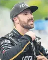  ??  ?? Oakville’s James Hinchcliff­e was disappoint­ed after spinning out during qualifying.