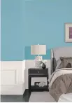  ?? PHOTO COURTESY OF DULUX PAINTS ?? A flat, matte sheen creates a subdued mood that is perfect for the master bedroom.