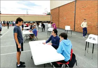  ?? PHOTO SUBMITTED BY COALHURST HIGH SCHOOL ?? Students at Coalhurst High School cast their ballots during the school’s mock Provincial election last week.