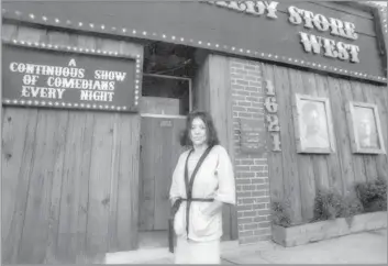  ?? The Comedy Store ?? AN ‘IMPRESARIO’ Mitzi Shore transforme­d her Sunset Strip club into a three-room showcase for stand-up. She later opened Comedy Store branches in Westwood, La Jolla and Las Vegas. Above, Shore at the Westwood branch.