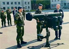  ??  ?? RBS-70 Protiletad­lový komplet umí zlikvidova­t nízko letící cíle na vzdálenost jednoho až pěti kilometrů. 3x foto: Ondřej Krutilek, MAFRA