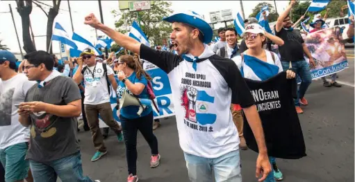  ??  ?? La Alianza Cívica por la Justicia y la Democracia, compuesta por el sector privado, la sociedad civil, estudiante­s y campesinos, ha señalado que ya logró obligar al Gobierno a aceptar el ingreso de la CIDH al país y sentarse a dialogar con la mediación...