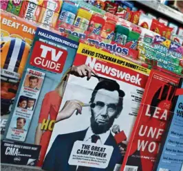  ?? (CARLO ALLEGRI/REUTERS) ?? «Newsweek» est devenu uniquement numérique en 2012, puis il a été de nouveau imprimé depuis 2014. Mais sa survie n’est de loin pas assurée.