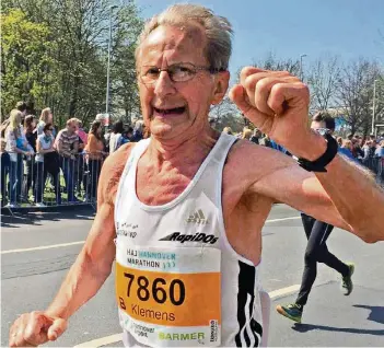  ?? FOTO: PRIVAT ?? Auf dem Weg zum Rekord: Klemens Wittig auf der Marathonst­recke.