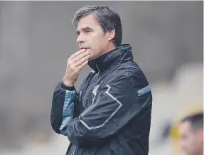  ??  ?? Miguel Leal abandonou o comando técnico após o treino de ontem