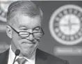  ?? ELAINE THOMPSON/AP ?? Mariners team president Kevin Mather speaks at a 2015 news conference. Seattle has the longest playoff drought in North American team sports.
