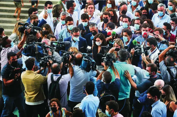  ?? ALBERTO R. ROLDÁN ?? La presidenta de la Comunidad de Madrid, Isabel Díaz Ayuso, ayer en la convención del PP en Valencia