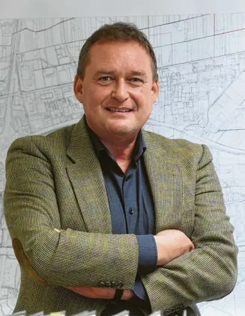  ?? Foto: Marcus Merk ?? Der Städteplan­er Roland Schmidt ist der neue Bauamtslei­ter in Gersthofen.