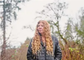  ?? Jovelle Tamayo/Washington Post contributo­r ?? Judy Schaefer, 58, photograph­ed at her home in Seattle was an avid hiker before developing long COVID in July 2020.