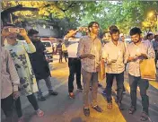  ?? HT FILE ?? Students during a candleligh­t protest against lathicharg­e on girl students of BHU, at Jantar Mantar in New Delhi on Tuesday.