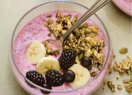  ?? CHRISTIAN LACROIX ?? Ricardo’s Smoothie Breakfast Bowl recipe combines protein, fibre-rich carbs and healthy fats for a strong start to the day.